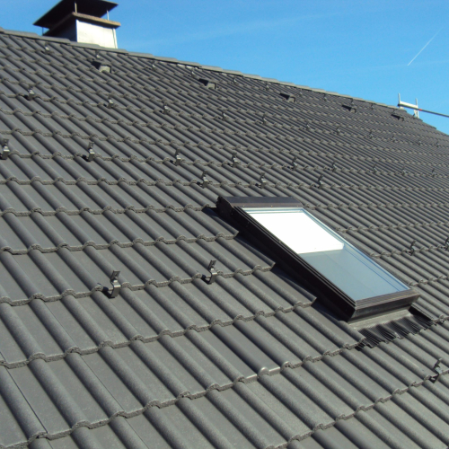 Dachsanierung bei Solaranlage