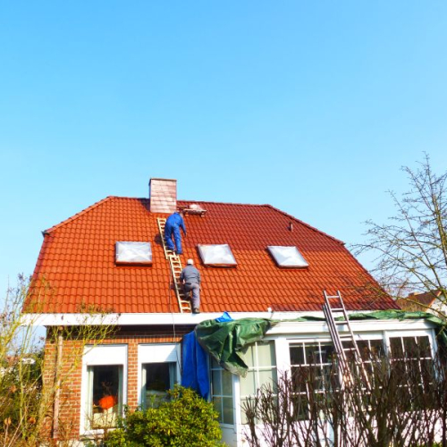 Sanierung eines Einfamilienhauses mit Krüppelwalmdach