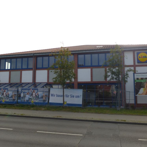 Dachreinigung und Beschichtung bei Lidl in Berlin
