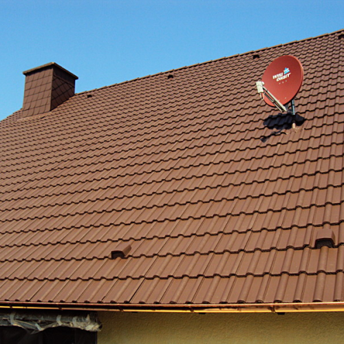Dachreinigung und Dachbeschichtung am Satteldach